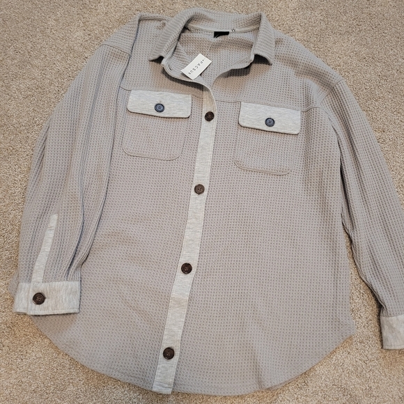 NWT PacSun Grey Waffle Knit Button Up Oversized Shacket Size XS/S - Picture 4 of 7